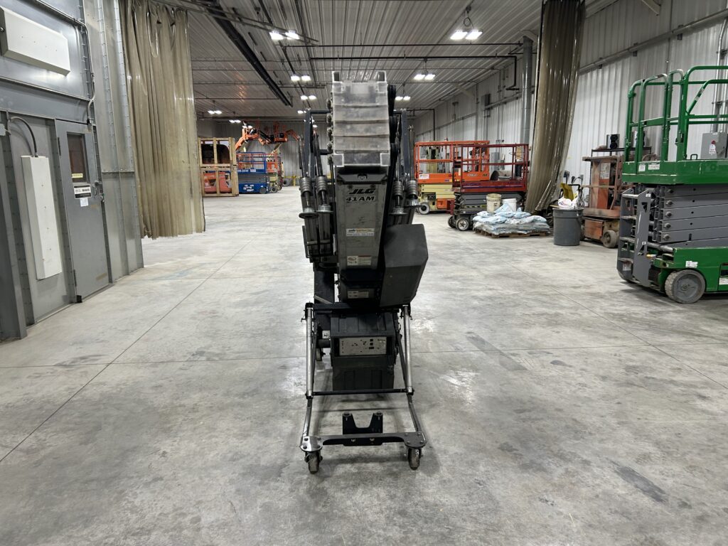 2008 JLG 41AM – 41′ Vertical Personnel Lift