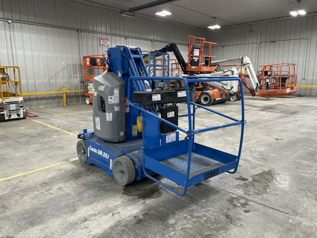 2017 Genie GR-26J – 26′ Straight Mast Lift with Jib