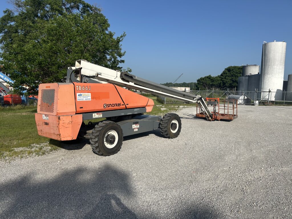 2016 Snorkel TB66J – 66′ Diesel 4×4 Straight Boom Lift with Jib