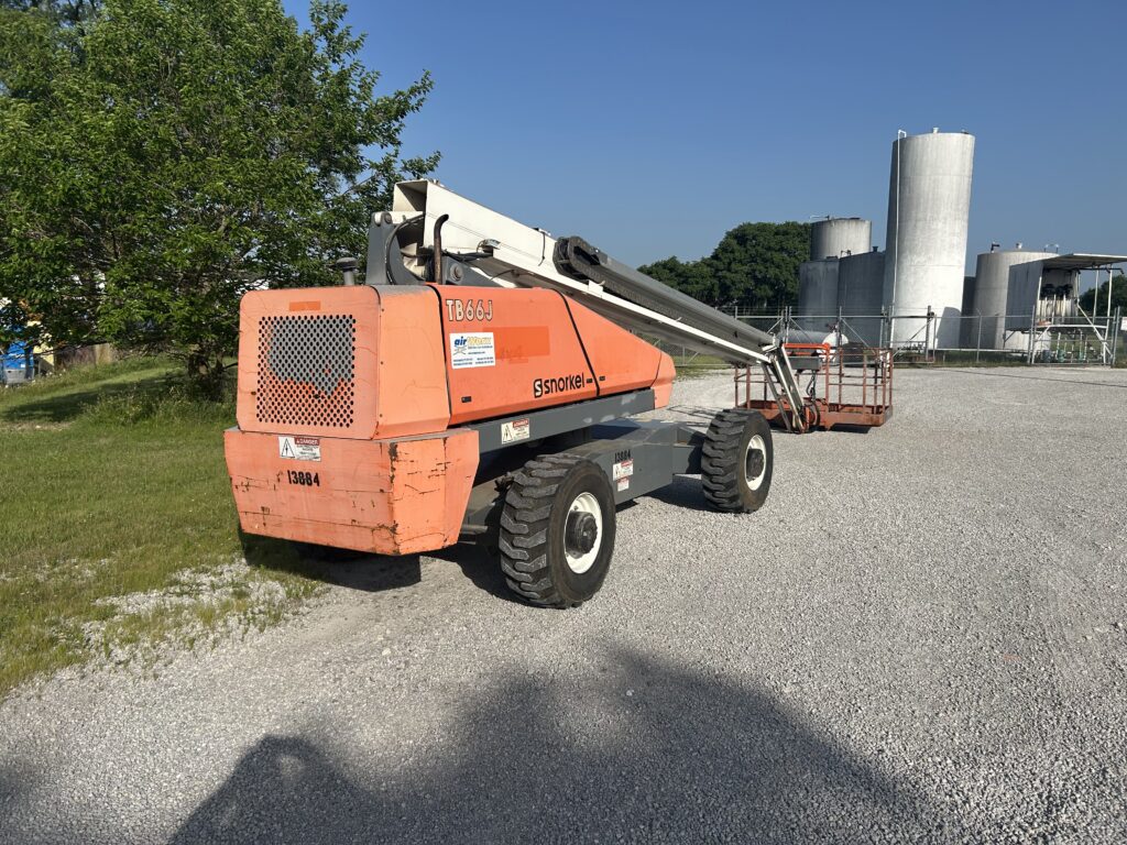 2016 Snorkel TB66J – 66′ Diesel 4×4 Straight Boom Lift with Jib
