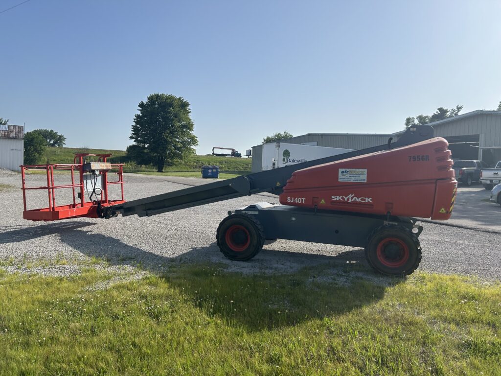 2012 Skyjack SJ40T – 40′ Diesel 4×4 Rough Terrain Boom Lift