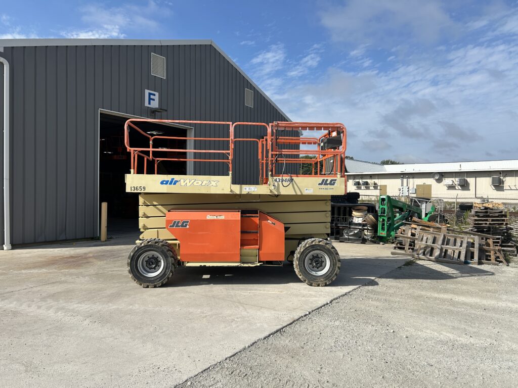 2016 JLG 4394RT – 43′ Diesel Rough Terrain Scissor Lift
