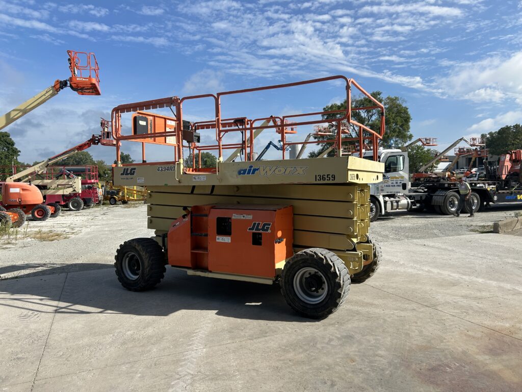 2016 JLG 4394RT – 43′ Diesel Rough Terrain Scissor Lift