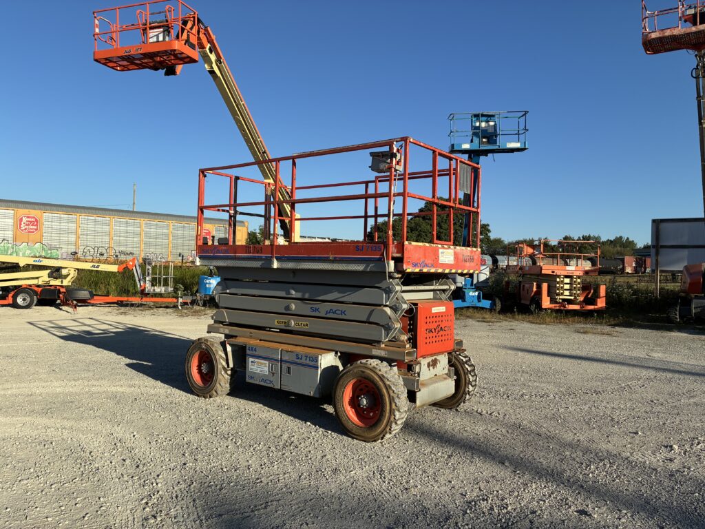 2008 Skyjack SJ7135RT – 35′ Rough Terrain Scissor Lift
