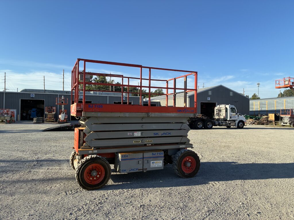 2008 Skyjack SJ7135RT – 35′ Rough Terrain Scissor Lift