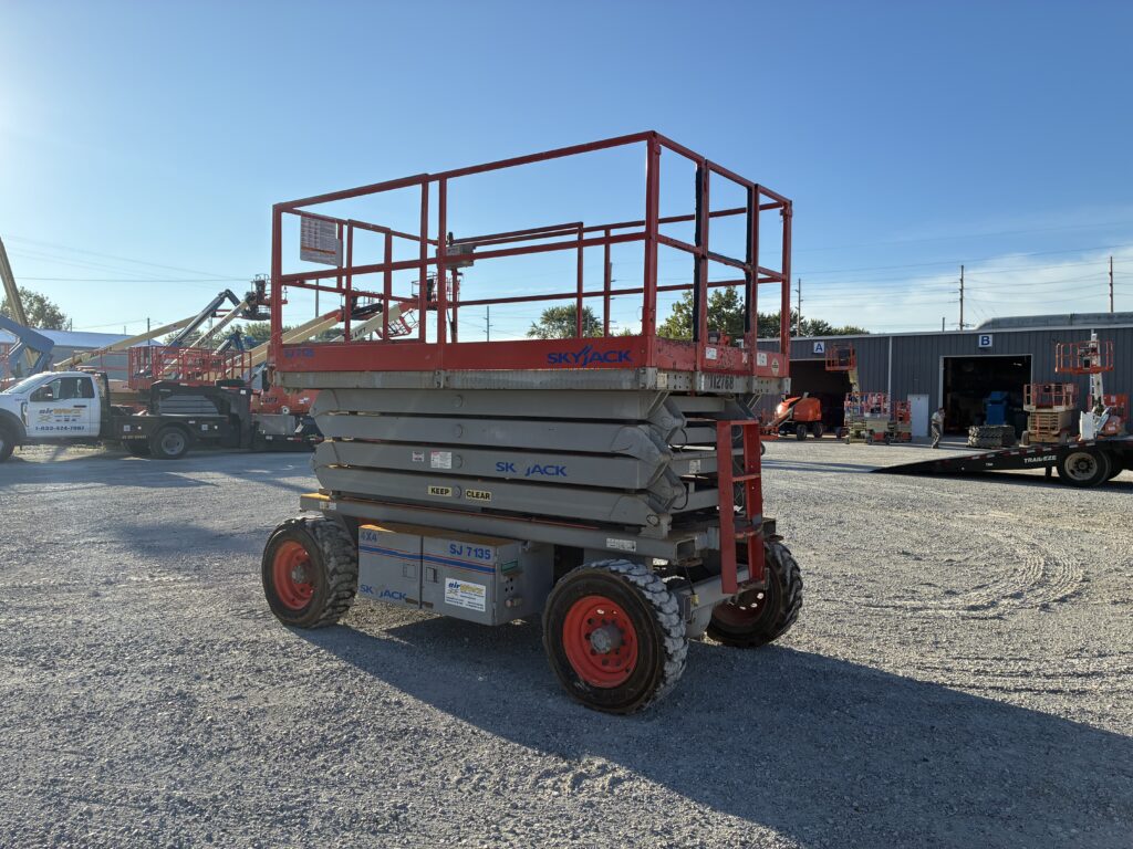 2008 Skyjack SJ7135RT – 35′ Rough Terrain Scissor Lift