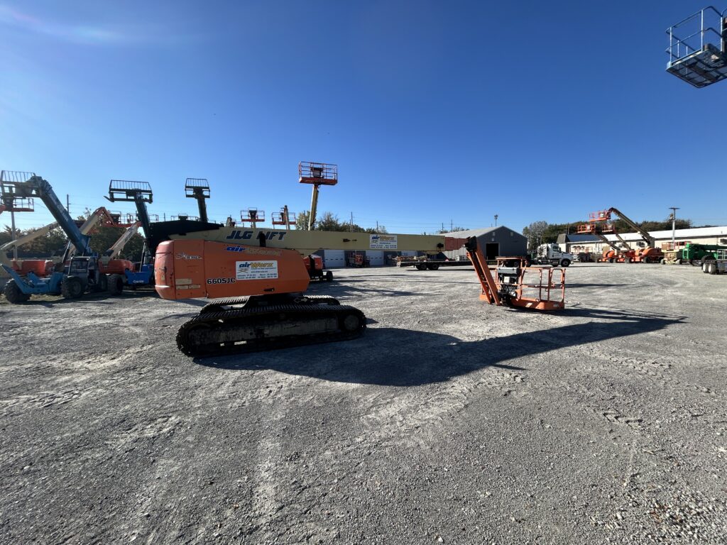 2013 JLG 660SJC – 66′ Tracked Telescopic Boom Lift with Jib