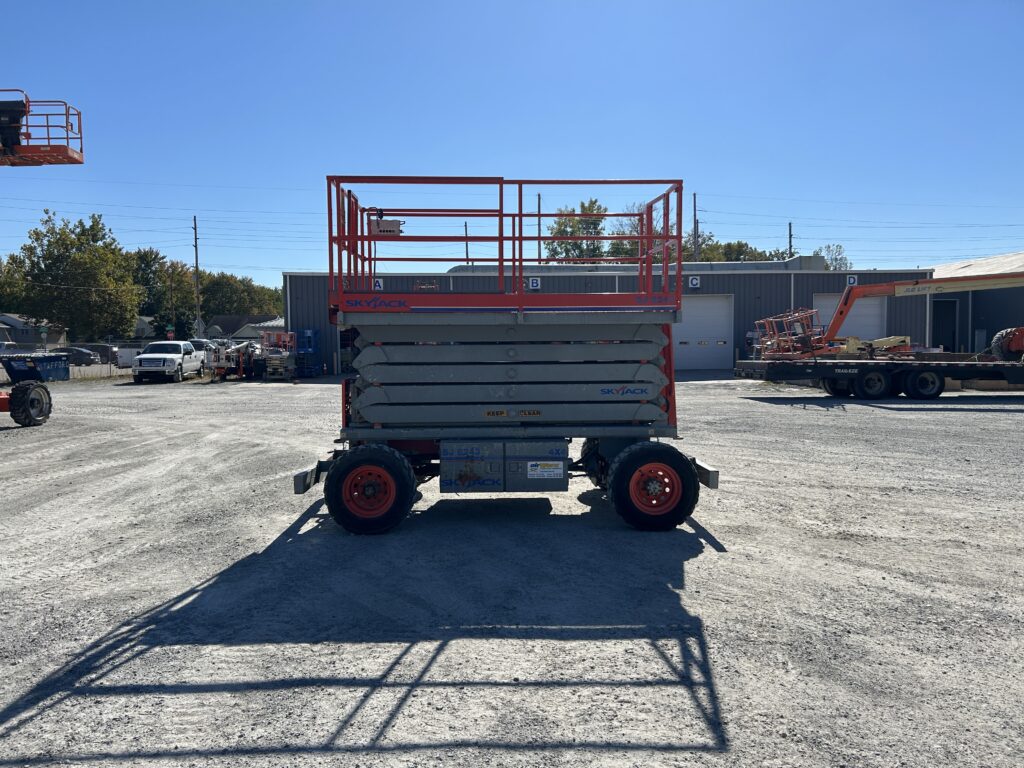 2006 Skyjack SJ8243RT – 43′ Diesel Rough Terrain Scissor Lift