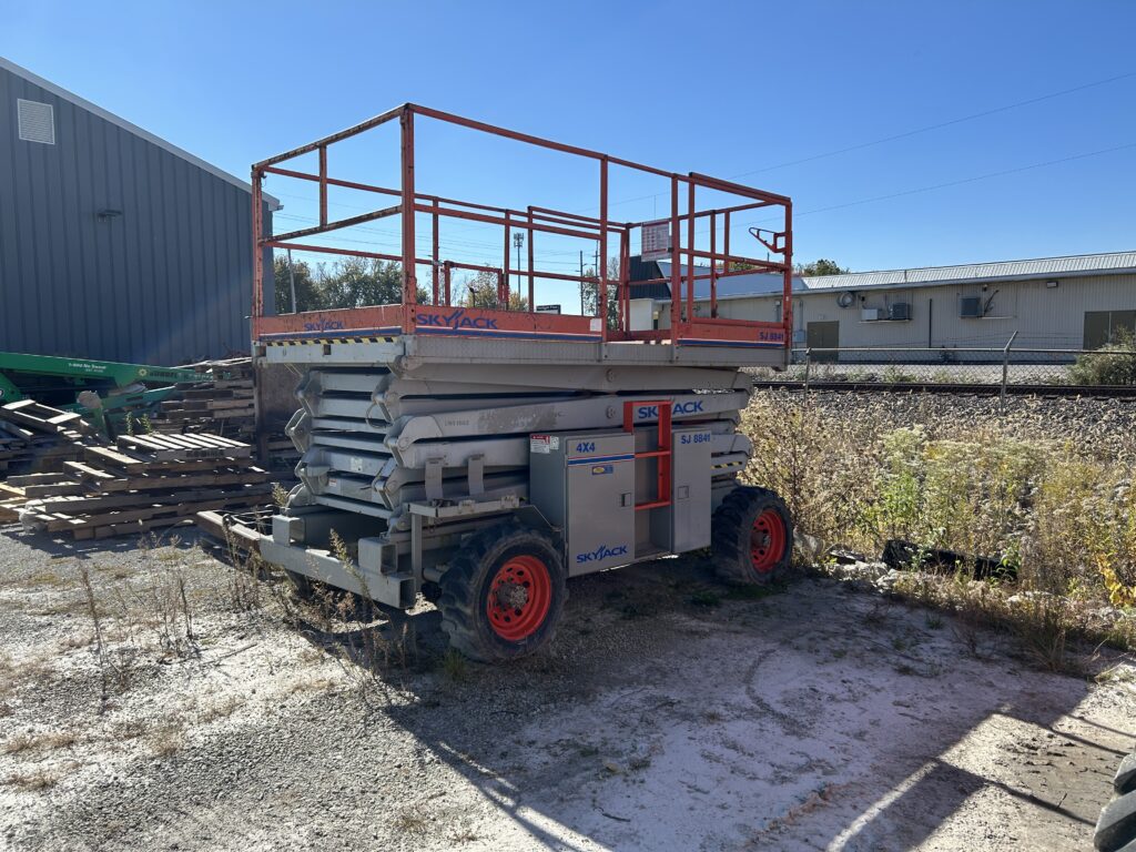 2006 Skyjack SJ8841RT – 41′ Rough Terrain Scissor Lift