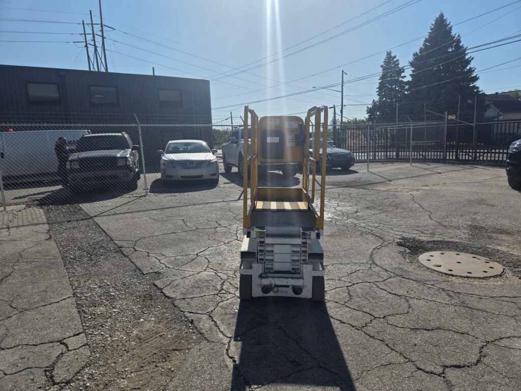 2016 Hybrid HB1430 – 14′ Electric Scissor Lift
